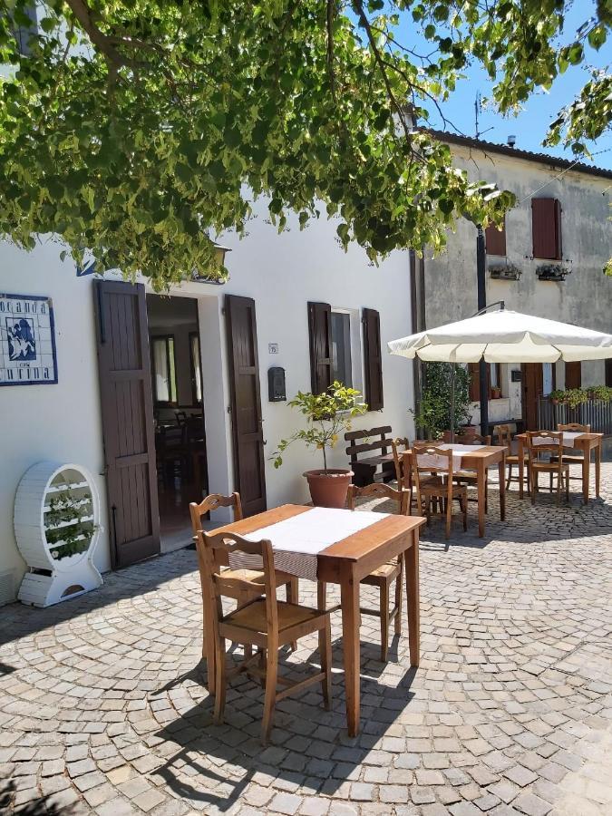杰马诺 Locanda Delle Grotte Di Onferno酒店 外观 照片