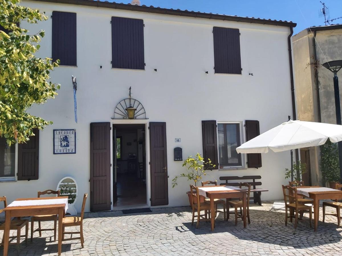 杰马诺 Locanda Delle Grotte Di Onferno酒店 外观 照片