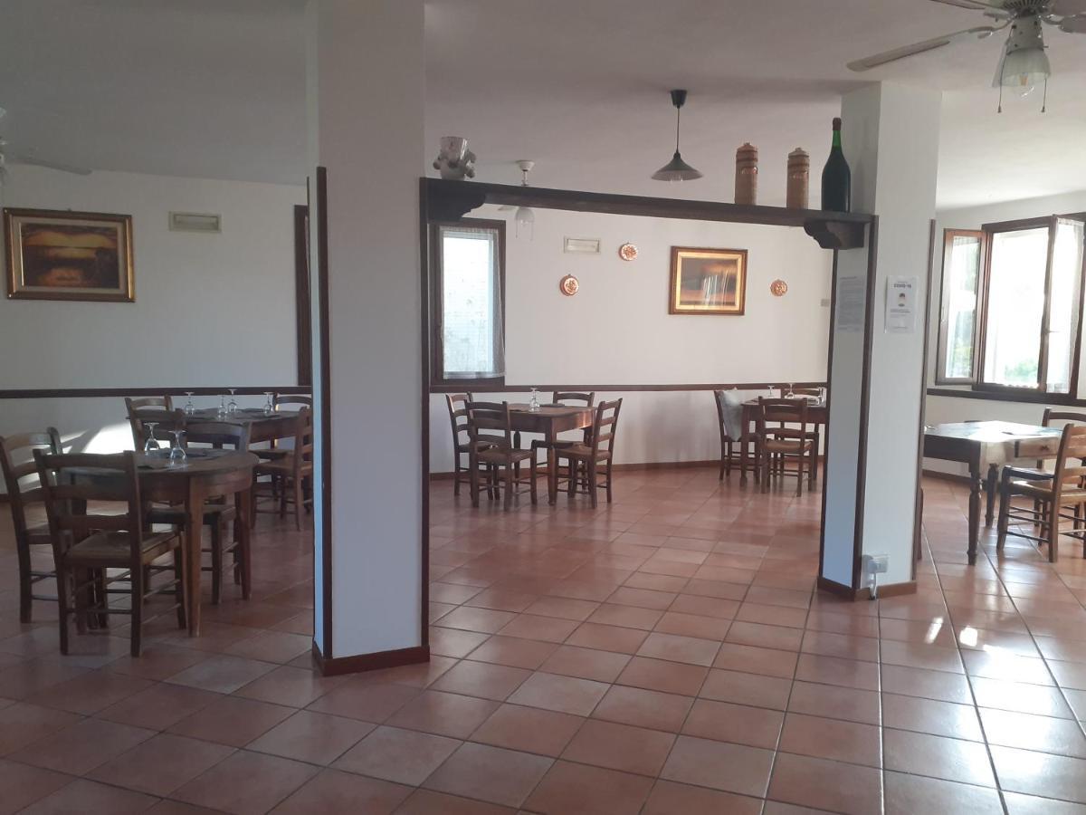 杰马诺 Locanda Delle Grotte Di Onferno酒店 外观 照片